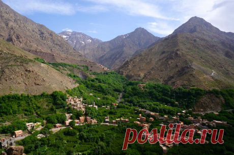 Get back to nature on a hike of the amazing Ourika Valley and get magnificent views of the Atlas Mountains, stunning waterfalls and Berber villages along the way.

https://sunnyexcursion.com/package/3-valley-tour-atlas-mountains/