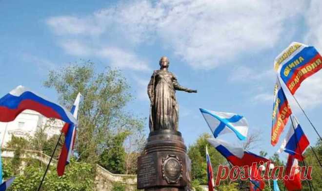 22-9-25--Почему возвращение Одессы и Николаева в Россию необходимо и неизбежно Во-первых, у Российской Федерации де-юре, имеется три теплых моря, — Чёрное, Азовское и Каспийское, — но де-факто, их использование во многих военных и экономических аспектах резко ограничено или даже вообще невозможно. Возвращение Одессы закрывает эту важнейшую стратегическую проблему для нас. Во-вторых, без контроля над южной Бессарабией ни о какой эффективной помощи в случае опасности нашему Читать полностью »