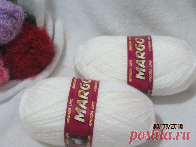 Пряжа с Козьим Пухом - 50% АКРИЛ И 50% КОЗИЙ ПУХ в одном клубке 100 грамм, в упаковке 500 грамм, цена за упаковку БЕЛЫЙ