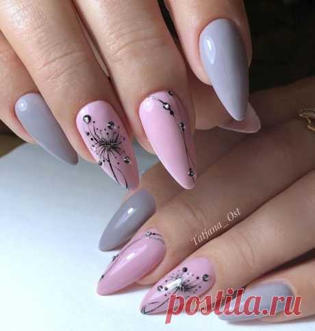 Маникюр розовый с серым