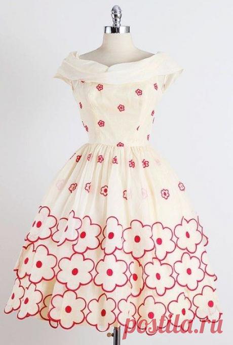 Легкое летнее платье 1950-х годов. / Путь моды