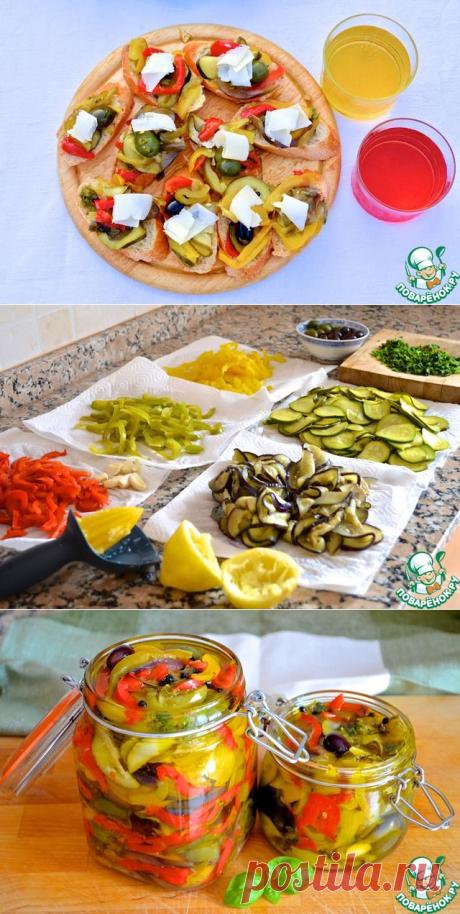 Маринованные летние овощи с лимоном и базиликом.