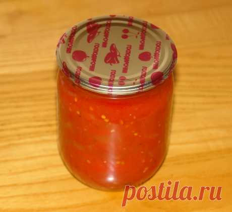 Вкусное лечо из перца, помидор и лука на зиму — просто пальчики оближешь 

Зимой так мало ярких красок, все вокруг серое и блеклое, разнообразить цветовую палитру можно с помощью ярких блюд на наших столах, которыми мы запаслись на зиму заранее. Удачным помощником в этом д…
