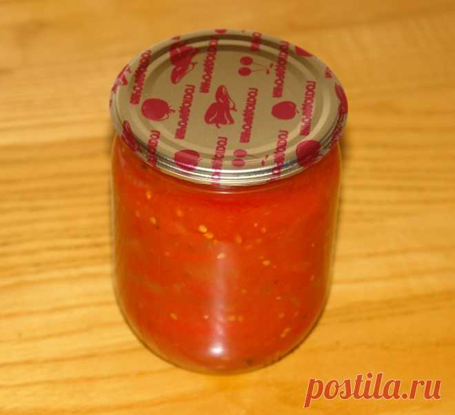 Вкусное лечо из перца, помидор и лука на зиму — просто пальчики оближешь 

Зимой так мало ярких красок, все вокруг серое и блеклое, разнообразить цветовую палитру можно с помощью ярких блюд на наших столах, которыми мы запаслись на зиму заранее. Удачным помощником в этом д…