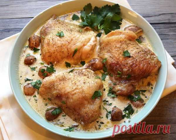 Курица с грибами в сметанном соусе