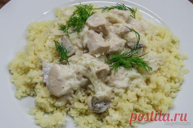 Фрикасе из курицы с грибами и сливками