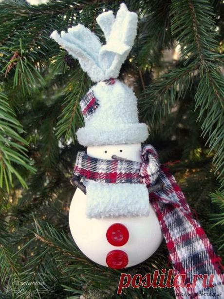 СНЕГОВИК из перегоревшей лампочки. Мастер-класс.