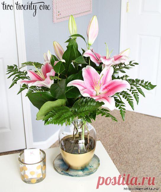 Декорирование стеклянных ваз аэрозольной краской металлик.