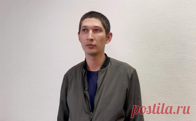 На Урале задержали мужчин, бросивших девушку в фонтан из-за цвета волос. В Каменске-Уральском задержали мужчин 1991 и 1993 годов рождения, которые в ходе конфликта с девушкой из-за ее разноцветных волос бросили ее в фонтан, сообщает управление МВД по Свердловской области.