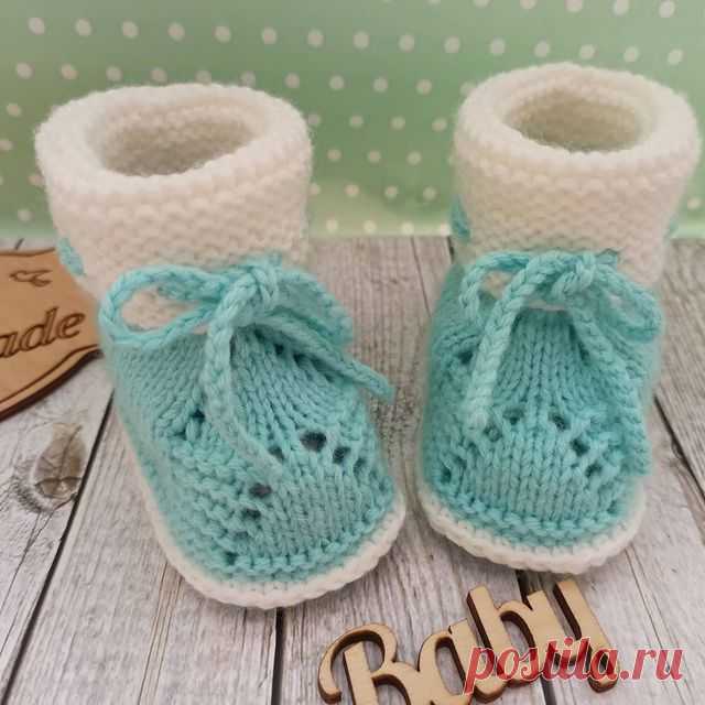 Photo by ВЯЗАНЫЕ ИГРУШКИ 🔹ШАЛЬ🔹 ПИНЕТКИ on February 24, 2021. May be an image of footwear.