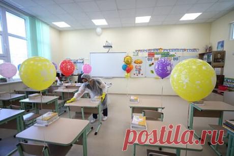 В Альметьевске появится новая школа. Полилингвальный комплекс «Адымнар» появится в Альметьевске в 2022 году. Открытие новой школы в микрорайоне Алсу, строительство которой началось 4 сентября, запланировано на 20 августа следующего года. Лицей площадью почти 25 тысяч квадратных метров будет рассчитан на 1224 школьников.