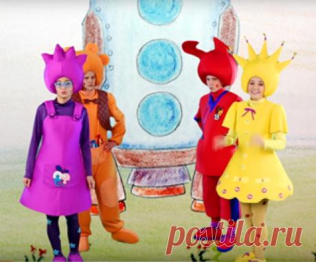 Все малыши любят рисовать и представлять, как их рисунки оживают. Мальчику Грише очень повезло. Нарисованная им ракета очень понравилась чапикам: Уме, Пузе, Тёпе и Няше, и они решили отправиться на ней в путешествие. А что из этого получилось, и какой урок они извлекли из приключения, вы узнаете, посмотрев мультфильм.