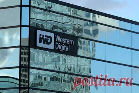 SSD-накопители подорожают. Проблемы на производстве Western Digital повлияют на рост цен на рынке накопителей. Журналисты обратили внимание на электронное письмо, которое направила компания Western Digital своим партнерам. В нем говорится, что «в краткосрочной перспективе затраты на производство накопителей значительно выросли».