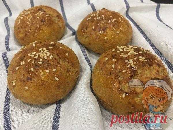 ПП булочки без дрожжей и без кефира: простой рецепт с фото Все, кто сидит на диете или придерживается правильного питания, знают, как тяжело отказаться от всего сладкого и мучного. Особенно тяжело некоторым дается разлука с хлебом. Я тоже стараюсь ограничивать его потребление, а вместо него пеку полезные и вкусные ПП булочки без дрожжей и без кефира.