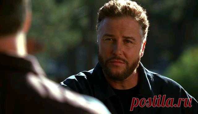 Уильям Петерсен