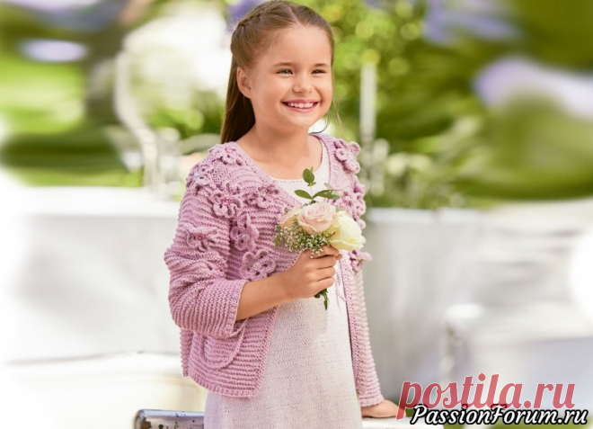 Детский жакет с цветами