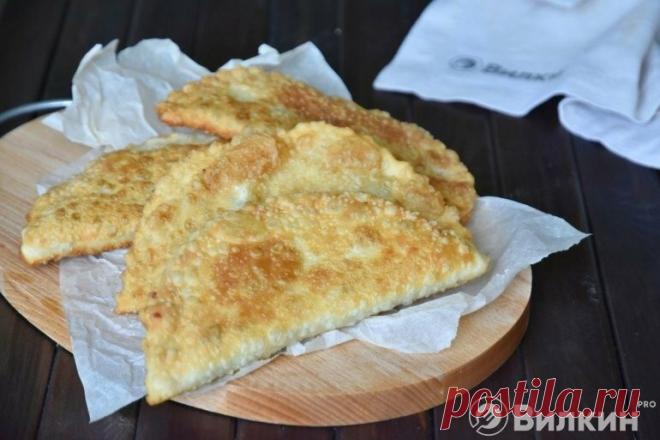 Тесто на чебуреки с пузырьками