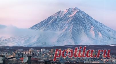 Городские службы Петропавловска-Камчатского ликвидируют последствия циклона. В краевом центре Камчатки Петропавловске-Камчатском ведутся масштабные работы по ликвидации последствий снежной стихии. Читать далее