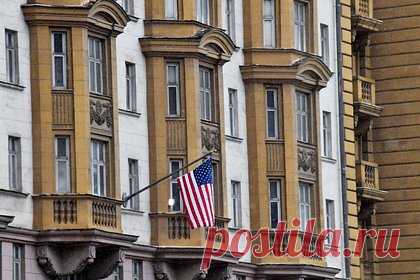 В США обвинили Израиль во взрывах на газопроводе в Иране. Израиль мог в среду, 14 февраля, осуществить секретные атаки на две линии газопровода в Иране. С таким мнением выступила газета The New York Times (NYT), ссылаясь на двух западных чиновников и военного стратега. Они считают, что Израиль дал Ирану понять, что потенциально способен нанести урон, если конфликт обострится.