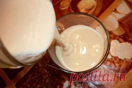 Полезные Свойства Ряженки Для Здоровья Для борьбы с лишним весом подходит ряженка с минимальным процентом калорийности. Этот продукт прекрасно насыщает организм, не нагружая его калориями. Кроме того, этот напиток улучшает метаболические процессы в организме, за счет чего ускоряется расщепление жировой клетчатки. Отчасти похудение достигается и за счет мочегонных свойств ряженки, которые выводят излишки жидкости из организма.