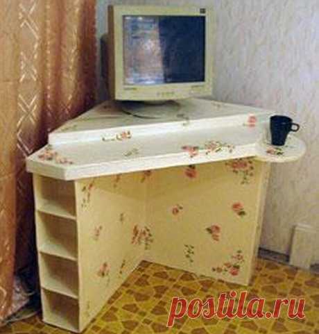 Компьютерный стол из картона