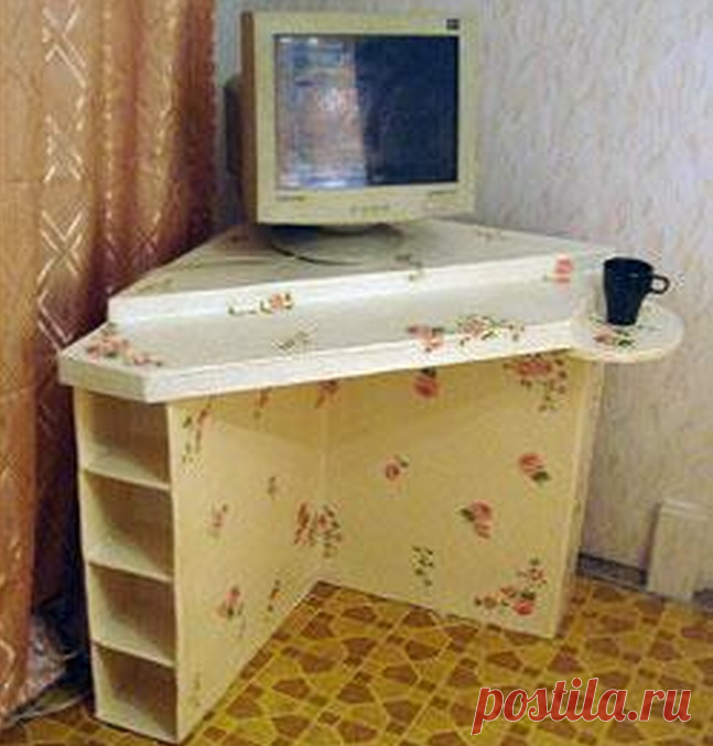 Компьютерный стол из картона