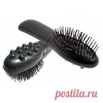 Расческа-вибромассажер Massage Hair Brush активирует рост волос, тонизирует кожу головы. Кроме того, если Вы часто сталкивались с проблемой болей в области шеи, плавно перетекающих в головные боли,тогда этот уникальный миниатюрный массажер для Вас.

Расческа-массажер работает от двух батареек АА (в комплект не входят), которых хватает надолго. Никаких проводов, а это значит, что массажер можно использовать сидя за компьютером, работая на кухне или в любых других ситуациях.