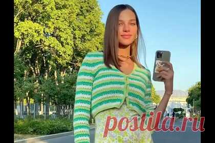 Алеся Кафельникова впервые вышла в свет после родов. Супермодель Алеся Кафельникова впервые вышла в свет после рождения первенца. 22-летняя знаменитость посетила музыкально-гастрономическое мероприятие Vogue Senses. На кадрах Кафельникова запечатлена в желтом платье-комбинации с цветочными принтом и в укороченном трикотажном кардигане в зеленую полоску.