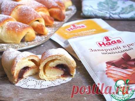 Творожные рогалики с шоколадно-заварным кремом - кулинарный рецепт