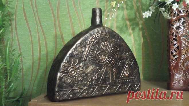 Мое произведение. 
Ваза в этническом стиле. Стеклянная бутылка, картон, папье-маше.