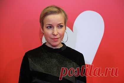 Уехавшая из России актриса заявила о стыде из-за работы таксисткой