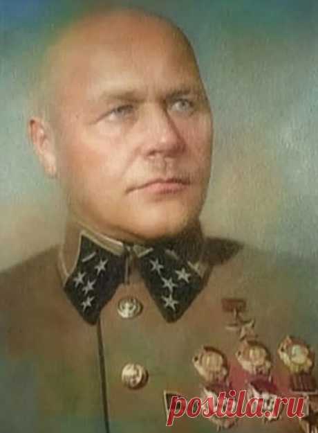 22 июля 1941 года, ровно через месяц после начала войны, в Москве в тюрьме Лефортово был расстрелян Герой Советского Союза, генерал армии, командующий Западный фронтом Дмитрий Григорьевич Павлов. Репрессии? Поиски «стрелочника»? Нет, с генералом Павловым все было сложнее.