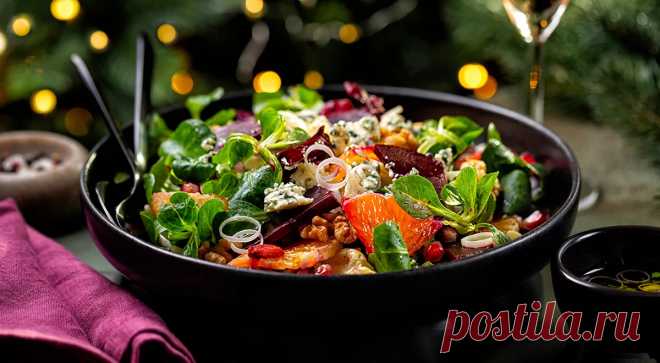 Топ-20 самых вкусных теплых салатов — читать на Gastronom.ru Теплые салаты придутся кстати в любое время года! Особенно хороши они, конечно, промозглой осенью и морозной зимой, когда дополнительный подогрев не бывает лишним. Ну а летом нам чаще всего хочется легкой еды, и теплые салаты можно предложить близким - статья на кулинарном сайте Gastronom.ru