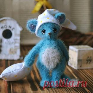 Сонный мышонок амигуруми. Схемы и описания для вязания игрушек крючком! Бесплатный мастер-класс от Оксаны @pixi.toys по вязанию сонного мышонка крючком. Высота вязаной игрушки примерно 10 см. Для изготовления такой маленьк…