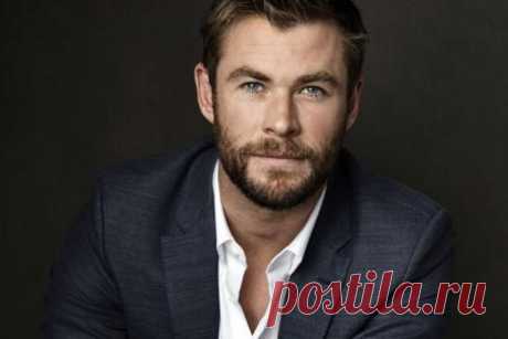 Крис Хемсворт: как выглядит его жена, которая старше актера на 7 лет