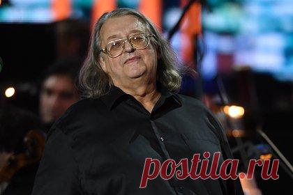 Суд отказал третьей супруге Градского в получении доли наследства артиста. Тверской суд Москвы отказал в удовлетворении иска о праве на наследство третьей жене народного артиста России Александра Градского Ольге (урожденная Фартышева). «Суд отказал в удовлетворении иска», — заявили в учреждении. Отмечается, что разбирательства по данному делу шли в закрытом режиме.