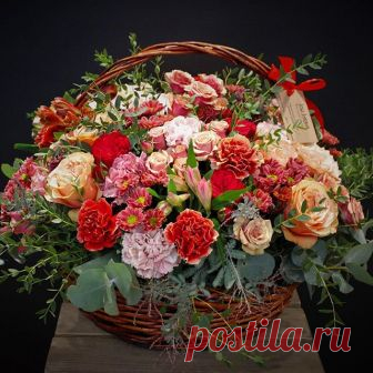 Сложные сочетания цвета всегда дают невероятный результат😍 Корзина на торжественное событие от мастерской @jolijardin_spb для нашей любимой клиентки😉
❤️❤️❤️
Цена 14 900 руб.
#jolijardinspb #корзинацветовспб #доставкацветовспб #доставкацветовпитер #випбукетспб #большойбукетспб #цветыэкополис #jj_корзины
❤️❤️❤️
Заказ и #доставкацветов www.jjfleur.ru
WhatsApp/Viber +7 (931) 352 58 57/Direct
Цветочная мастерская JoliJardin
СПб, Выборгское ш. 13
ТК Экополис Премиум