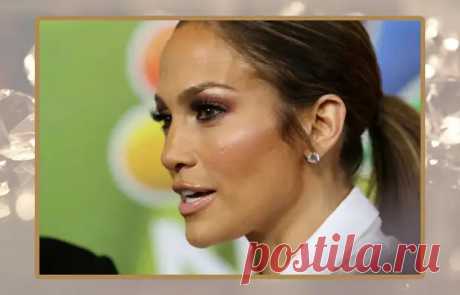 КАКИЕ УКРАШЕНИЯ НОСИТ ДЖЕННИФЕР ЛОПЕС