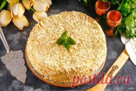 Торт "Наполеон" на пиве - БУДЕТ ВКУСНО! - медиаплатформа МирТесен Чтобы придать обычному узнаваемому торту "Наполеон" легкую изюминку, при замесе теста замените воду пивом. Желательно использовать светлое пиво, так как темное придает небольшую горечь. Попробуйте! Описание приготовления: Чтобы "Наполеон" получился сочным, он обязательно должен пропитаться примерно