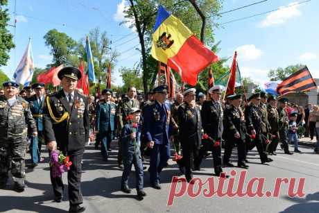 (фото) Жители Молдовы торжественно отметили 70-летие Победы | Actualitati.md