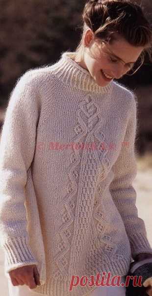 Расклешенный пуловер спицами