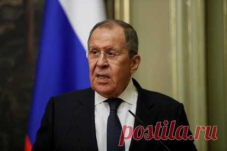 Лавров обвинил Запад в планах поссорить Россию с соседними странами. Министр иностранных дел России Сергей Лавров заявил, что зарубежные партнеры выстраивают стратегии, как использовать взаимоотношения с другими странами, чтобы поссорить их с Россией. «Например, посмотрите, как ЕС рассматривает Центральную Азию», — призвал он в интервью казахстанскому телеканалу «Хабар-24».
