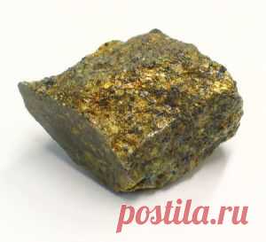 Свойства камня хризоколла, халькопирит, цаворит, фуксит