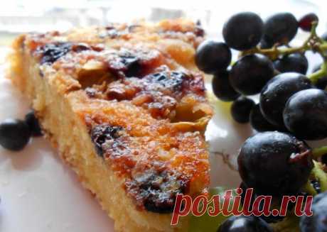 Медово-винный пирог с виноградом 

 
Ингредиенты: 1,5 стакана муки + 1 ст/л для обваливания винограда 3/4 стакана сухого белого вина 2 стакана винограда 1/4 стакана сахара 1/2 стакана меда 2 яйца 85 гр сливочного масла 1,5 ч.л. разры…