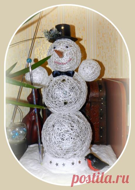 снеговик из ниток