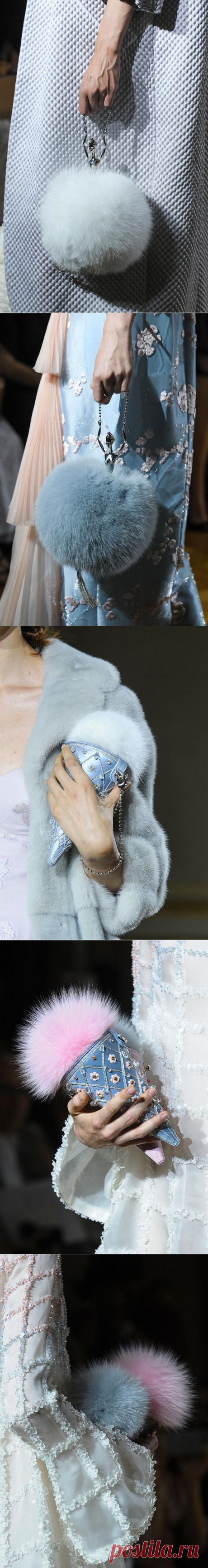 Cool Chic Style Fashion: Haute Couture: Ulyana Sergeenko, Fall/Winter 2015-2016 Haute Couture. #PFW