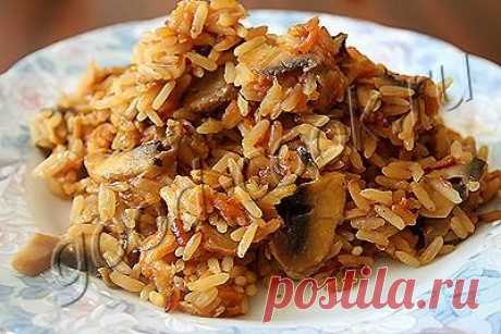 Грибной плов - очень ароматный, рассыпчатый, сочный.