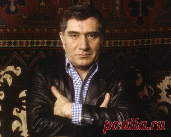 Армен Джигарханян