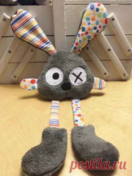 Peluche loup rouge - polaire tissus