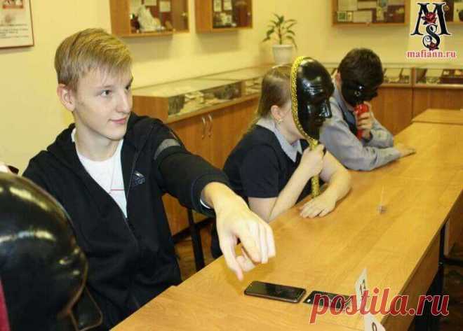 Мафия-НН - проведение игры Мафия в Нижнем Новгороде: детские утренники, дни рождения, корпоративы, отдых на даче или в кафе с друзьями, тренинги для сотрудников. мафия ведущий, ведущий мафии НН, ведущий мафии в Нижнем Новгороде, ведущий мафия цены, ведущий для мафии, ведущий мафии на корпоратив, ведущий мафия заказать, игра мафия, ведущий игры мафия, организация игры в мафию, мафия на день рождения, мафия для детей на день рождения, детская мафия на день рождения, день рож...